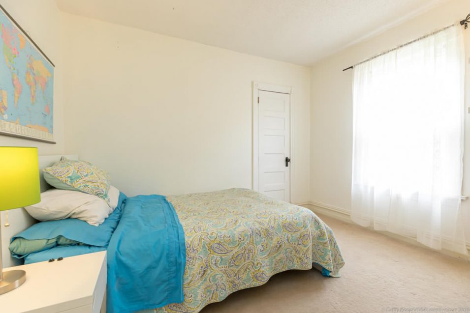 Second guest bedroom at 164 Duke Street, Hamilton