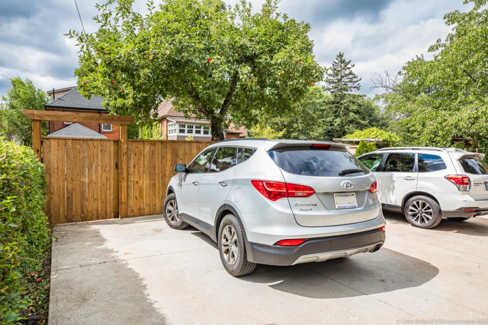 Parking at 164 Duke Street, Hamilton